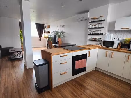 appartement 68 m² lumineux – vendu meublé – le lavandou