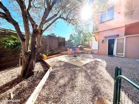 studio 15m2 - jardin 60m2 - 500m de la plage