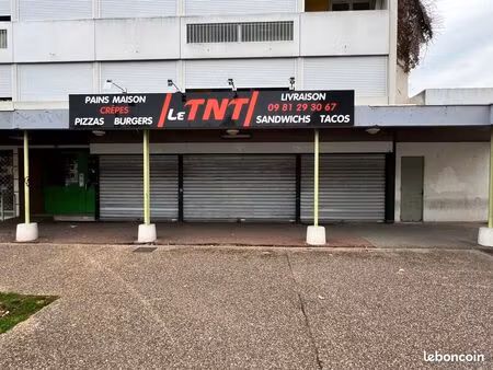 restaurant 55 couverts + terrasse – top emplacement – loyer 850 – jassans 01480 – 79k fond