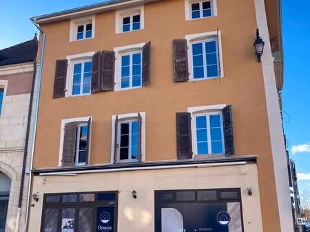 local commercial de 91m2 - thoissey centre