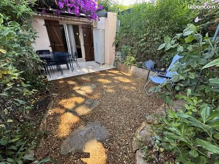 appartement bandol avec jardin