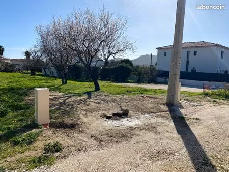 hyères ouest – terrain d’exception 630 m² viabilisé avec permis validé – projet villa cont