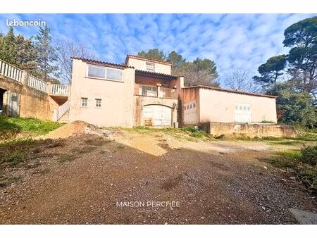 villa 6 pièces 165 m²