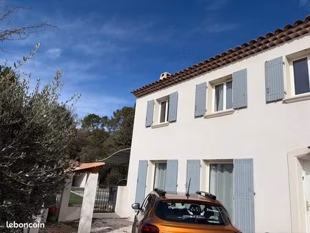 maison/villa individuelle de 90m2 avec piscine à carcès