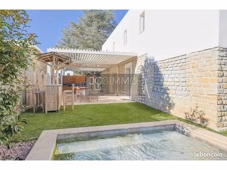 villa 4 pièces 102 m²