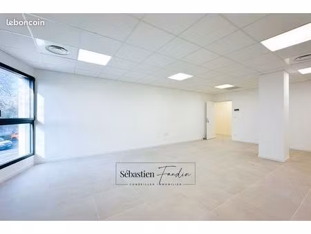 bureaux 42 m²