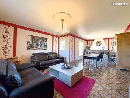 t3 à rénover - terrasse - piscine - très faibles charges