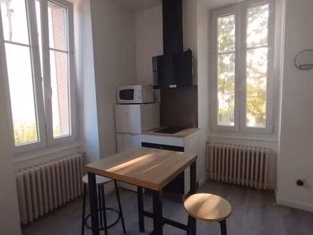 meublé neuf  cartier st jean  wifi/tv  charges incluses