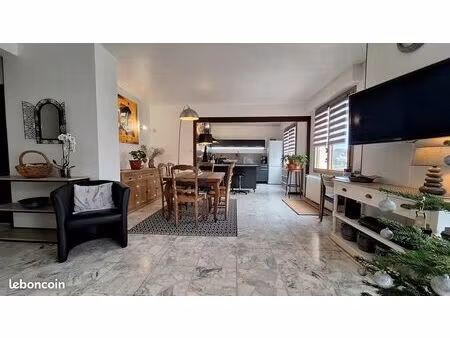 superbe appartement t4 lumineux avec balcon  garage et cave - quartier des îlets
