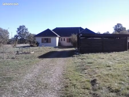 maison 170 m² avec étang