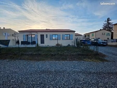 à vendre – maison individuelle de 2022 – dpe a – piscine – vue montagnes