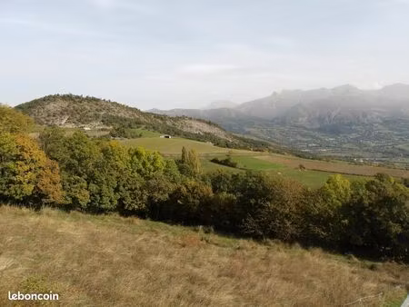 terrain 1576 m² avançon