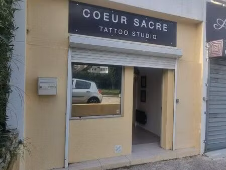 local commercialclimatisé pour activités libérales ou de services tertiaire paramedical  e