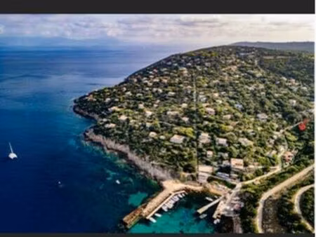 ile du levant bungalow et ancien camping