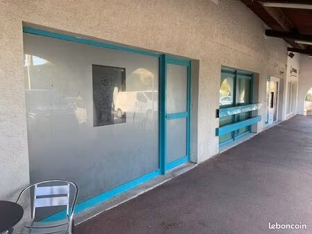 local commercial zac de la bouverie