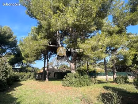 terrain 1 846 m² six fours les plages