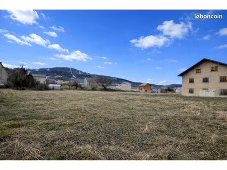 à vendre – ancelle terrains constructibles et viabilisés