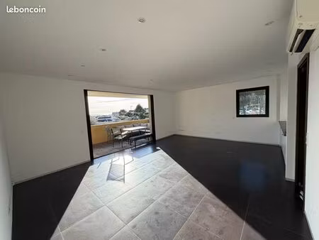 local commercial 70m2 zac la baou