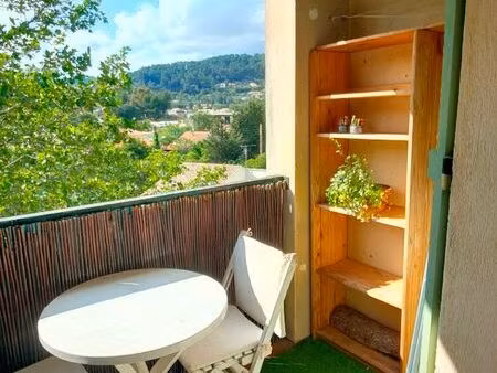 t2 meublé 42 m² - clim - solliès-pont