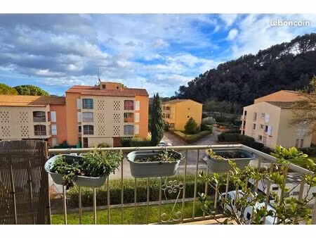 f4 – 80 m² – 3 chambres – 985 cc