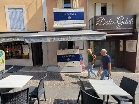 bail a céder  local commercial vente à emporter  ville thermal  en plein centre  rue piéto