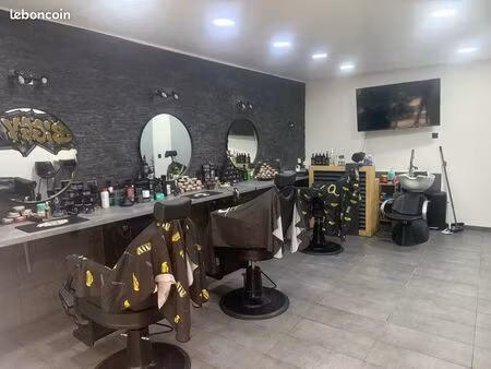 ? salon de coiffure ?