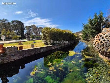 propriété 9 pièces 212 m²