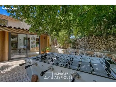 propriété 9 pièces 210 m²