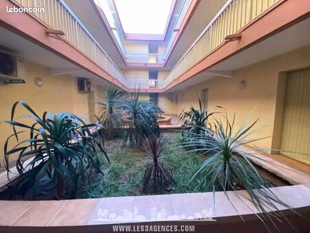 studio 1 pièce 26 m²