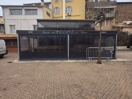 loue commerce pierrefeu du var