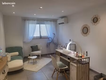 local/ bureau commercial