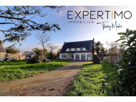 rare – maison familiale de caractère au cœur du bourg de plougastel