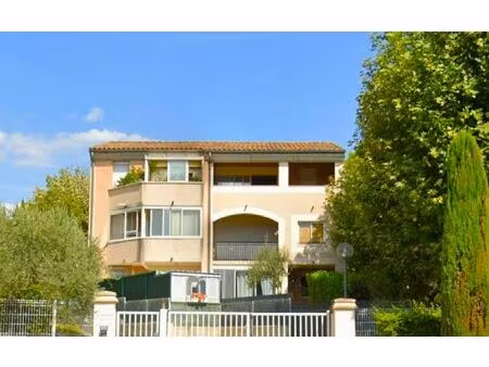 location appartement  m² t-3 à manosque  780 €