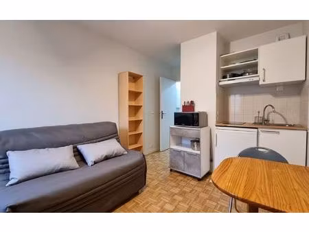 location appartement  m² t-0 à montrouge  829 €