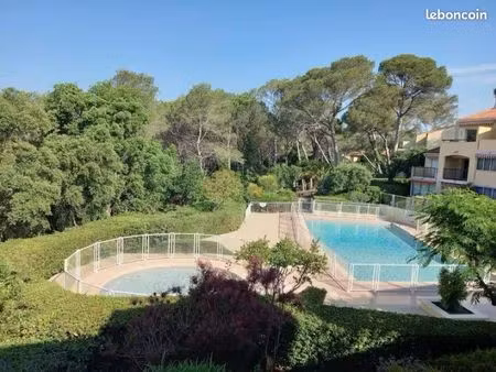 studio meublé lumineux 30m2 avec jardin et piscine