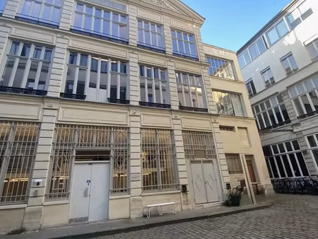 bureaux rénovés 82 m2 - éxonéré de tva