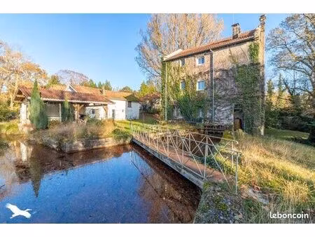 moulin 7 pièces 294 m²