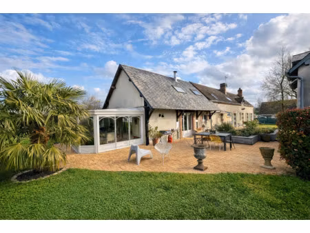 maison familiale de 235 m2 avec dépendances et gîte romora