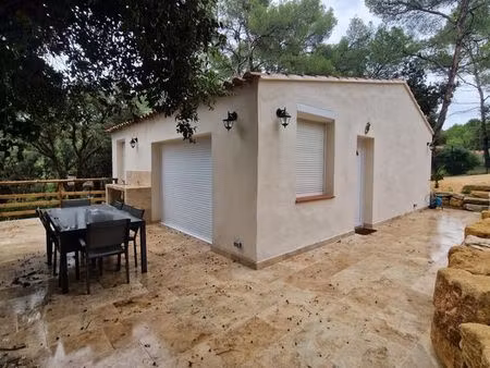 maison meublée 60 m² à louer – le brusc