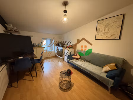 à louer t2 meublé au coeur de tournon-sur-rhône d'environ 2