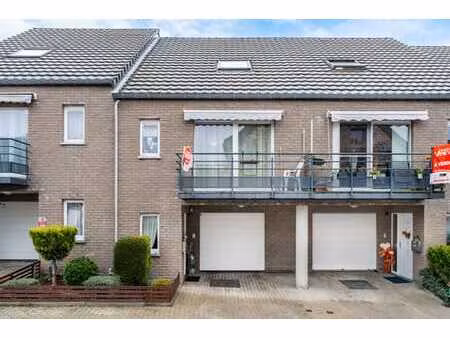 maison 2 chambres avec garage et balcon