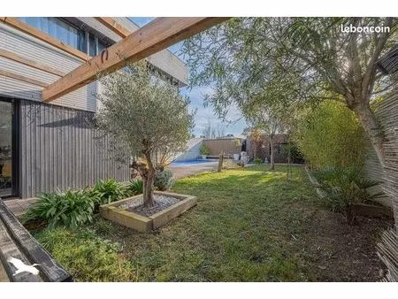 villa 5 pièces 125 m²