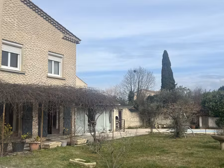 pernes les fontaines - maison familiale 220 m2 habitables