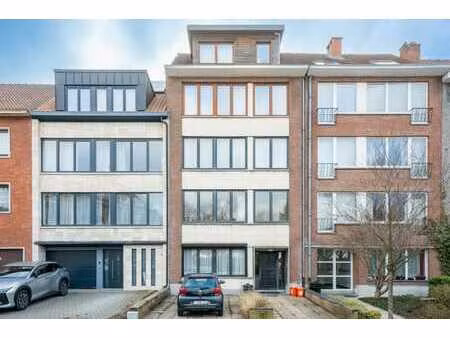 woluwe-saint-pierre – appartement 2ch 75 m² à rénover