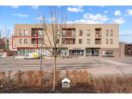 une résidence services confortable et récente avec terrasse