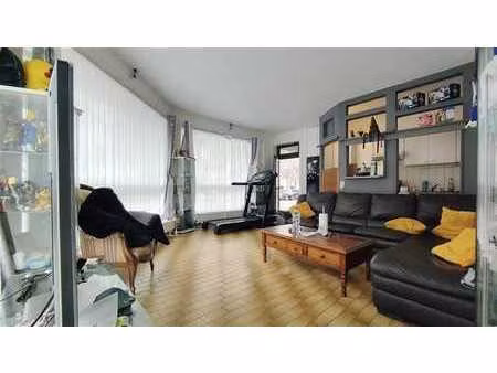 appartement une chambre.