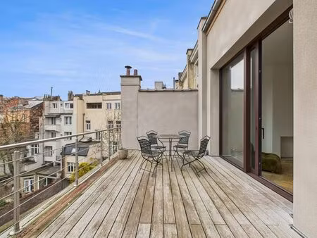appartement à louer à saint-gilles € 2.500 (lkyw4) - realtycare | zimmo