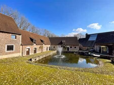 bureaux de +- 100 m² - parking inclus