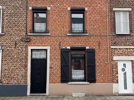 maison 2 façades 2 chambres et grenier aménageable