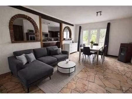 agréable maison 3f avec 3 chambres jardin et garage